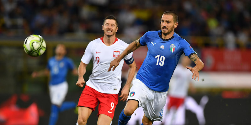 Robert Lewandowski e Leonardo Bonucci nella partita di andata di Nations League fra Italia e Polonia (GettyImages)